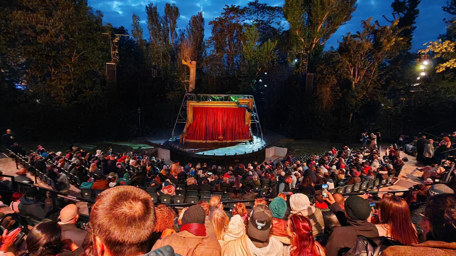 Sherlock Holmes at Regents Park Open Air Theatre 2